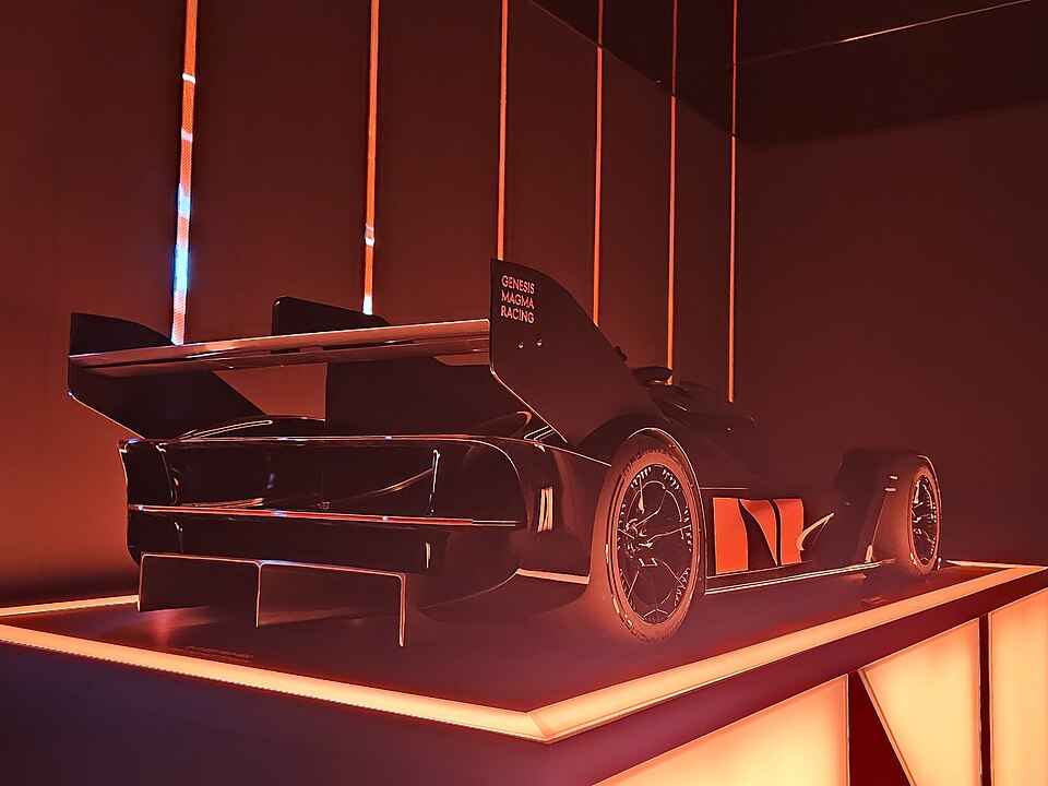 Genesis prototyp-bil för deras kommande hypercar i World Endurance Championship.