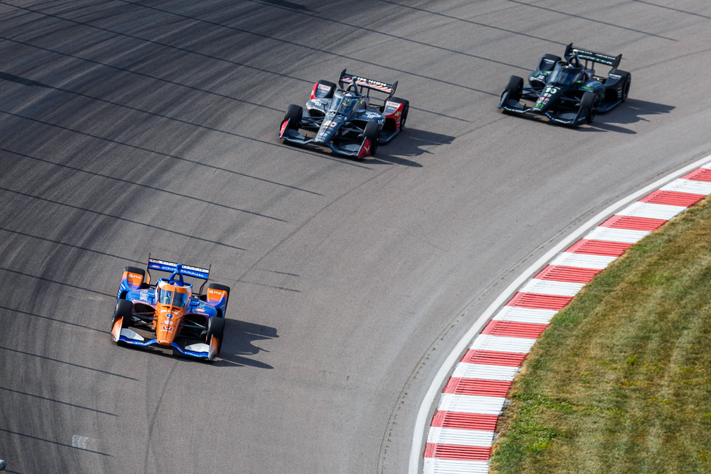 Scott Dixon, Ed Carpenter och Felix Rosenqvist på ovalen i St. Louis 2020.